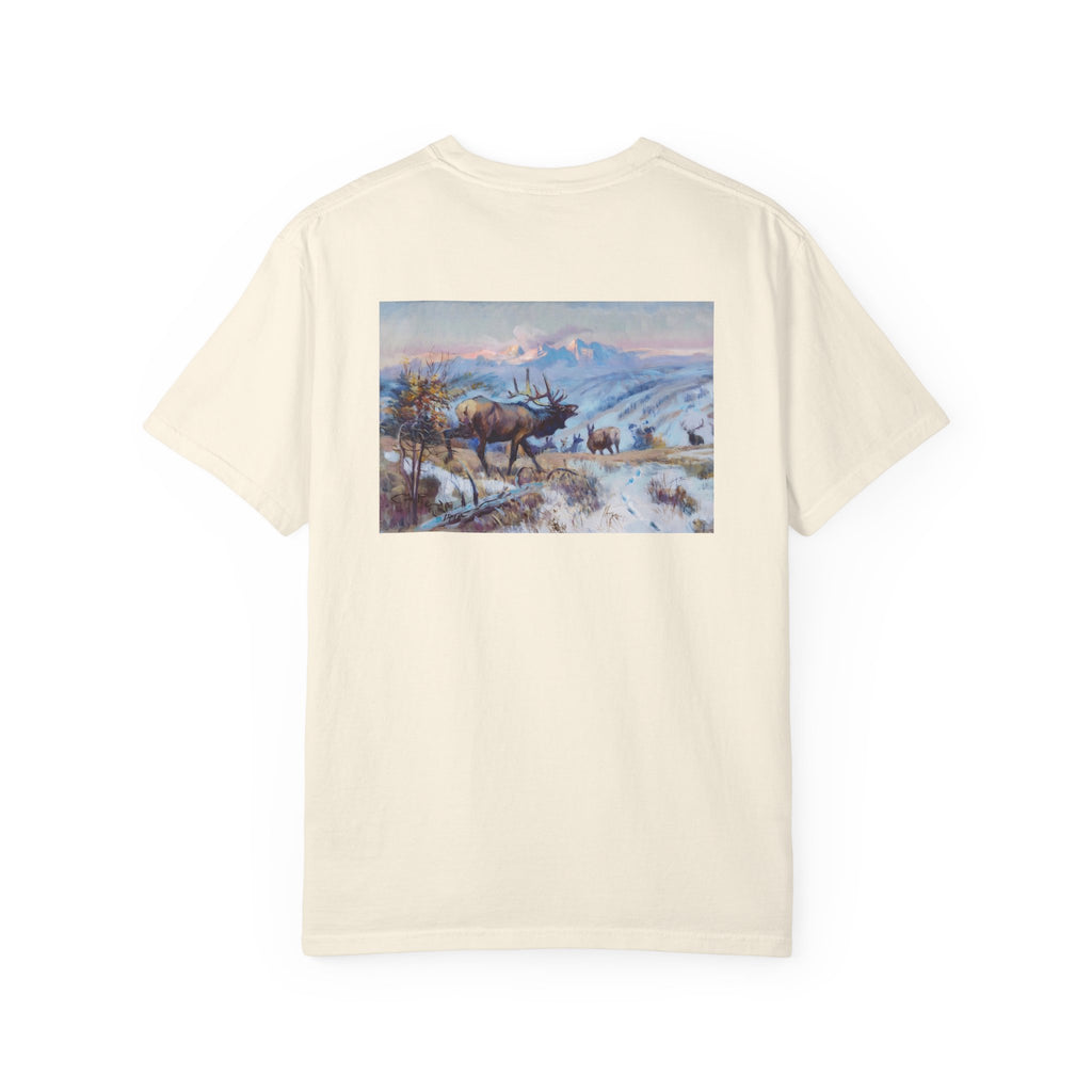 Beige T‑shirt featuring Charles Marion Russell’s The Call, showing an elk bugling in a natural Western landscape.